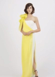Žuta haljina s bijelim umetkom