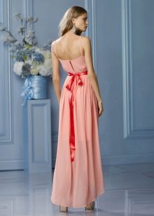 Ροδάκινο φόρεμα με φούξια τόξο