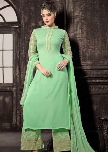 Китайска зелена светла дълга рокля