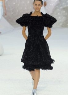 Вечерна рокля Chanel с къси ръкави
