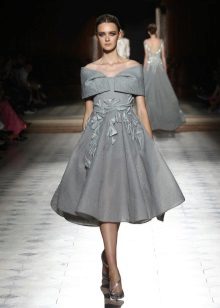 Suknelė naujojo pilkos spalvos lanko stiliaus