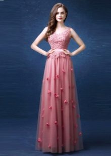 Różowa cekinowa sukienka