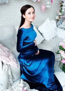 Vestido azul para maternidade