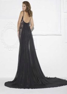 Черна рокля с гипюр с отворен гръб