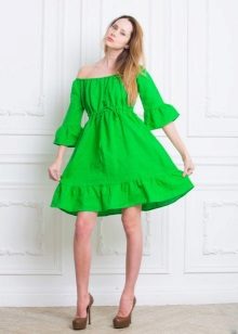 Къса ленена рокля в зелено
