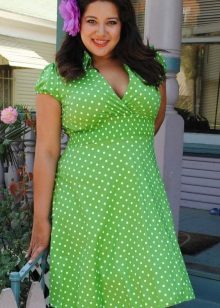 Zaļa Polka Dot īsa kleita augstai jostasvietai resnām sievietēm