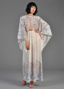 Vasarīgs audums kimono kleitai