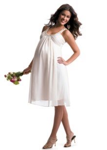 Vestido de verão branco para mulheres grávidas