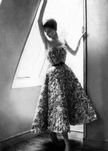 „Christian Dior“ nauja lanke „Bustier“ suknelė