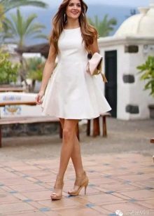 Бяла ежедневна рокля A-line
