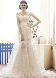 Vestuvinė suknelė su aukštu juosmeniu