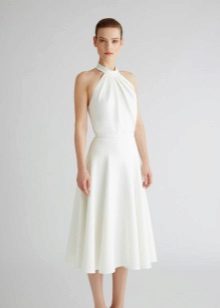 Бяла плетена рокля с линия