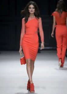 Плетена къса рокля от моркови