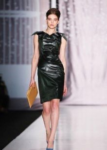 Leather dress with wings sleeve