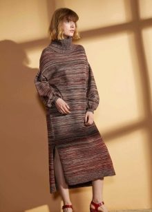 Vestido de lã tricotado mesclado