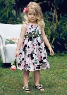 Elegante vestido para niña de 2-3 años.
