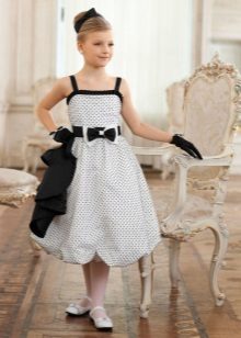 Dress in the style of the 60s for a girl of 11 years old