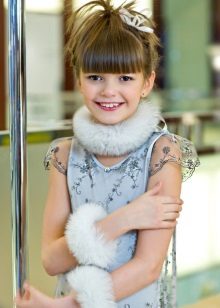 Decorazioni in pelliccia per ragazze di 11 anni