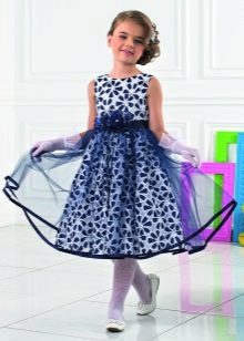 Λευκό και μπλε φόρεμα polka dot για βαθμολογία 4