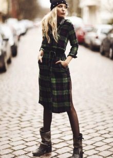 Accessories for a green check shirt dress