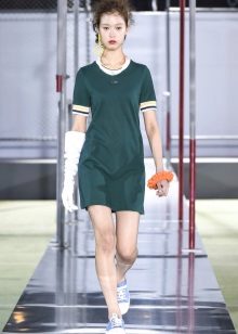 Sneakers for a short sporty green dress