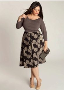 large pattern flared skirt for overweight women
