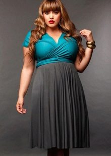 gray flowing fabric skirt