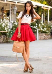 Short fluffy red skirt for the summer