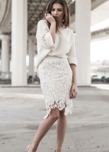 White straight lace skirt