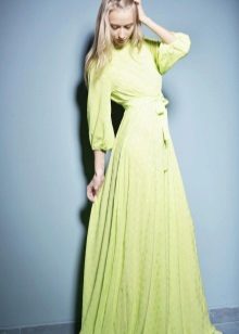 Hellgrünes Kleid für Blondinen