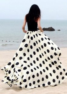 Falda larga blanca sol en guisantes negros