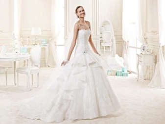 فستان زفاف من مجموعة نيكول للأزياء