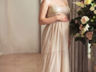 Бежова рокля под наем за бременни за фотосесия
