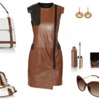 Tilbehør til en brun kjole i lær