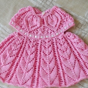 Knitted dress for girls back