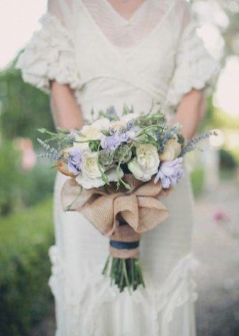 Provanso prancūzų stiliaus vestuvinė suknelė