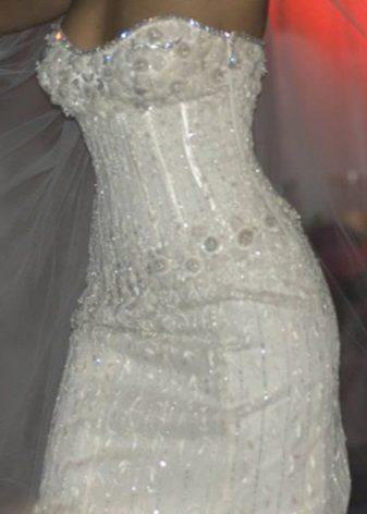 Диамантената сватбена рокля е най-скъпата