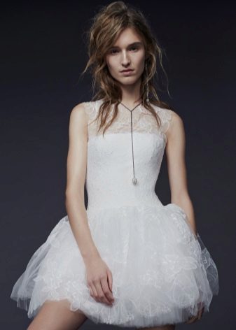فيرا ونج فستان زفاف قصير