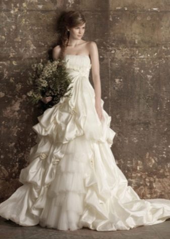 Sodri transformatorinė vestuvių suknelė su draperija