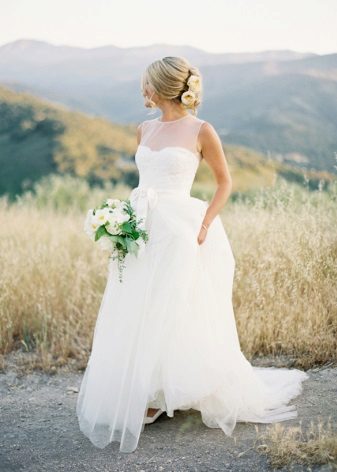 Rustic wedding dress with a full skirt