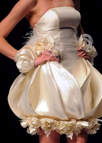 Страхотна сватбена рокля от Tsai Meiyue