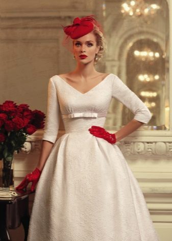 Gaun Perkahwinan Vintage dengan Korset dan Skirt