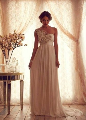 Svatební šaty v řeckém stylu od Anna Campbell