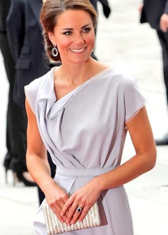 Levandų suknelė Kate Middleton