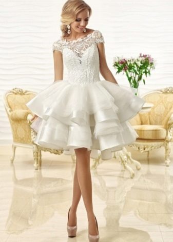 Сватбена рокля от Оксана Муха къса