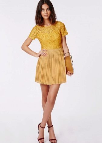 Collants skinny pour robe d'été moutarde