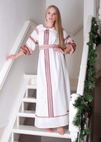Φόρεμα σε ρωσικό στιλ