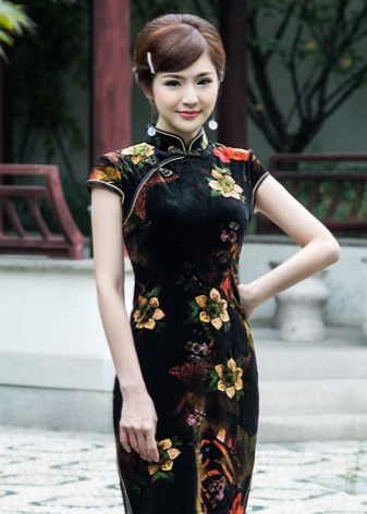 Makeup til kjole i orientalsk stil