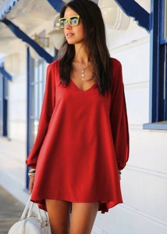 Кратка црвена хаљина од полиестера