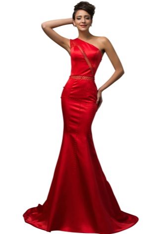 Червена сатенена рокля с влак